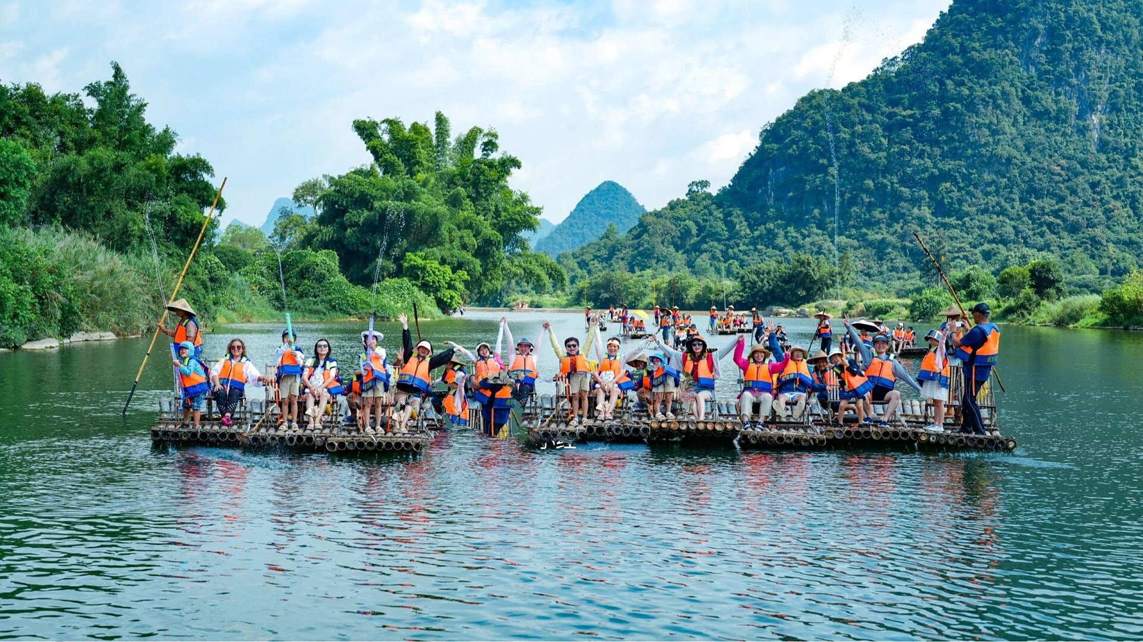 遇龙河竹筏漂流 保姆级攻略!