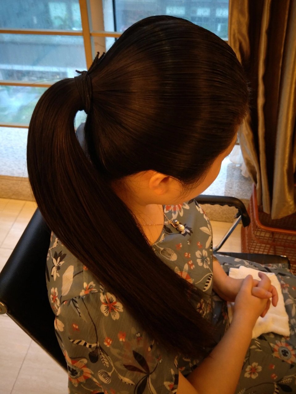 这些马尾虽然短点但够粗够厚!