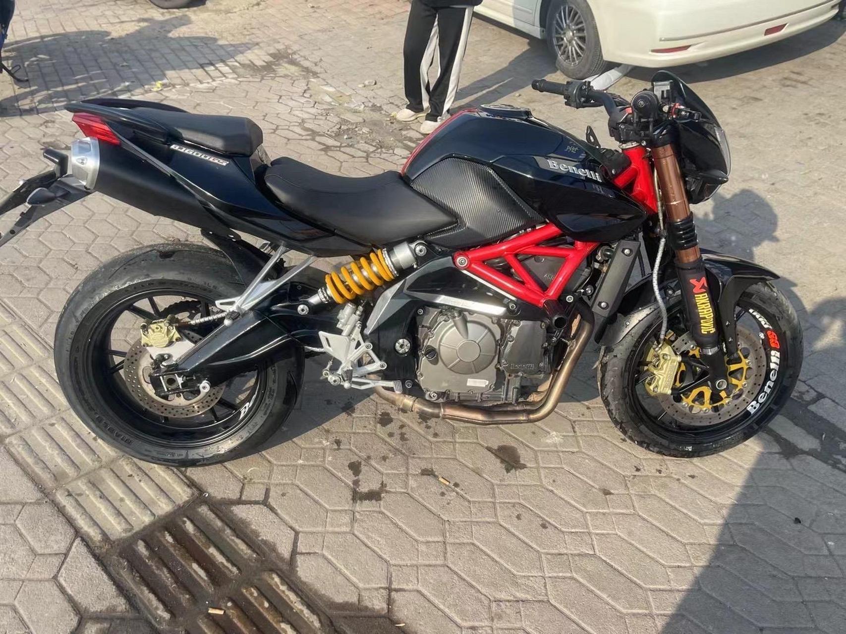 6800全款带走14年黄龙600 不比本田cb400好太多了