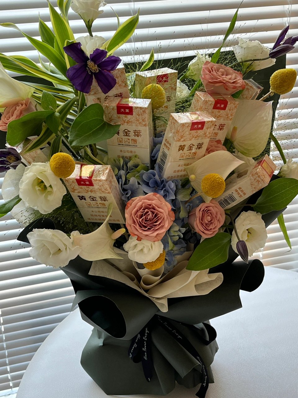 图一二和图三四哪款香烟花束更好看