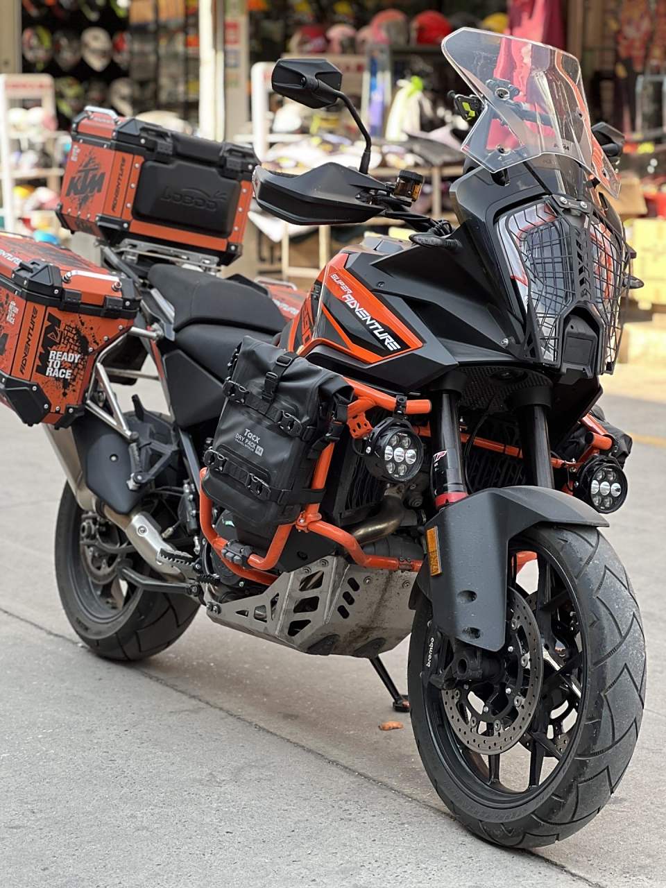 23年上牌ktm1290大野驴 无倒无摔 原车一首户 两千多公里准新车 改装