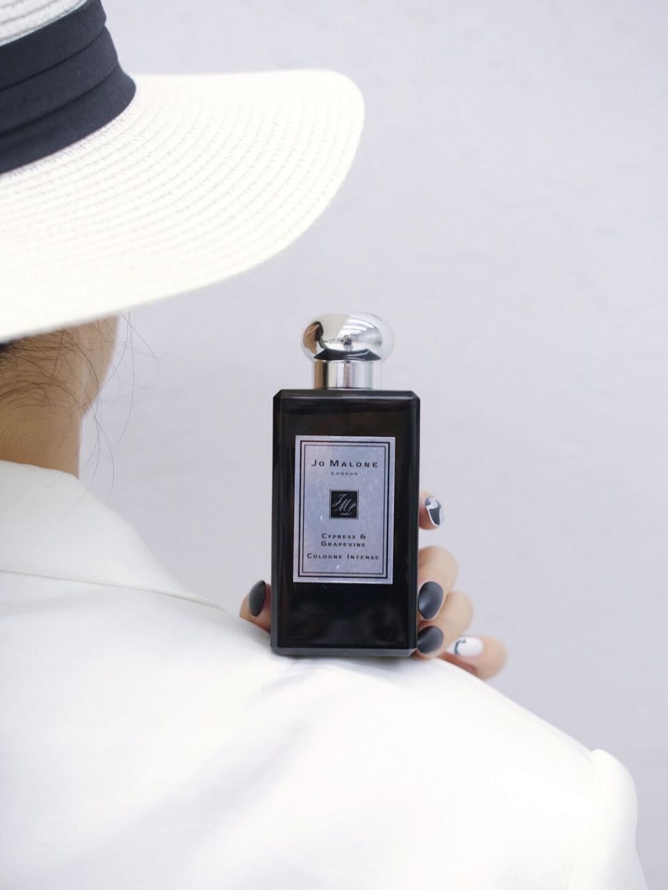 祖玛珑黑瓶系列的【柏木与葡萄藤】 今年最爱的香水没有之一78 这瓶