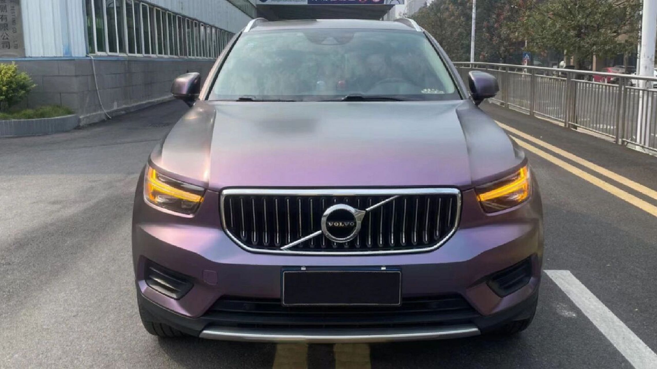 lenpro–卡普里灰紫–沃尔沃cx40 你们心心念念的沃尔沃改色来啦 看看