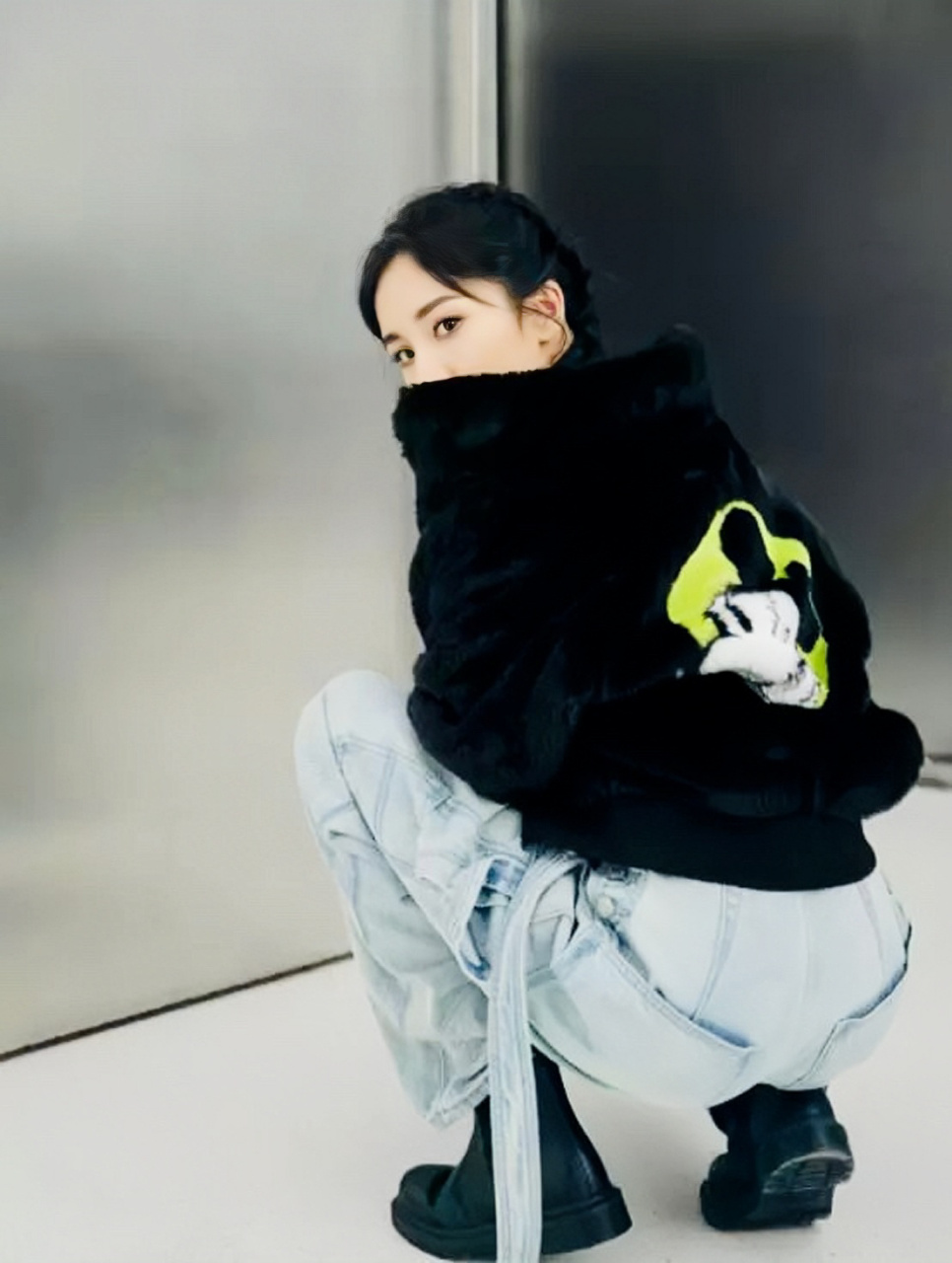 盘点蹲着拍照的女明星们大家喜爱谁的风格