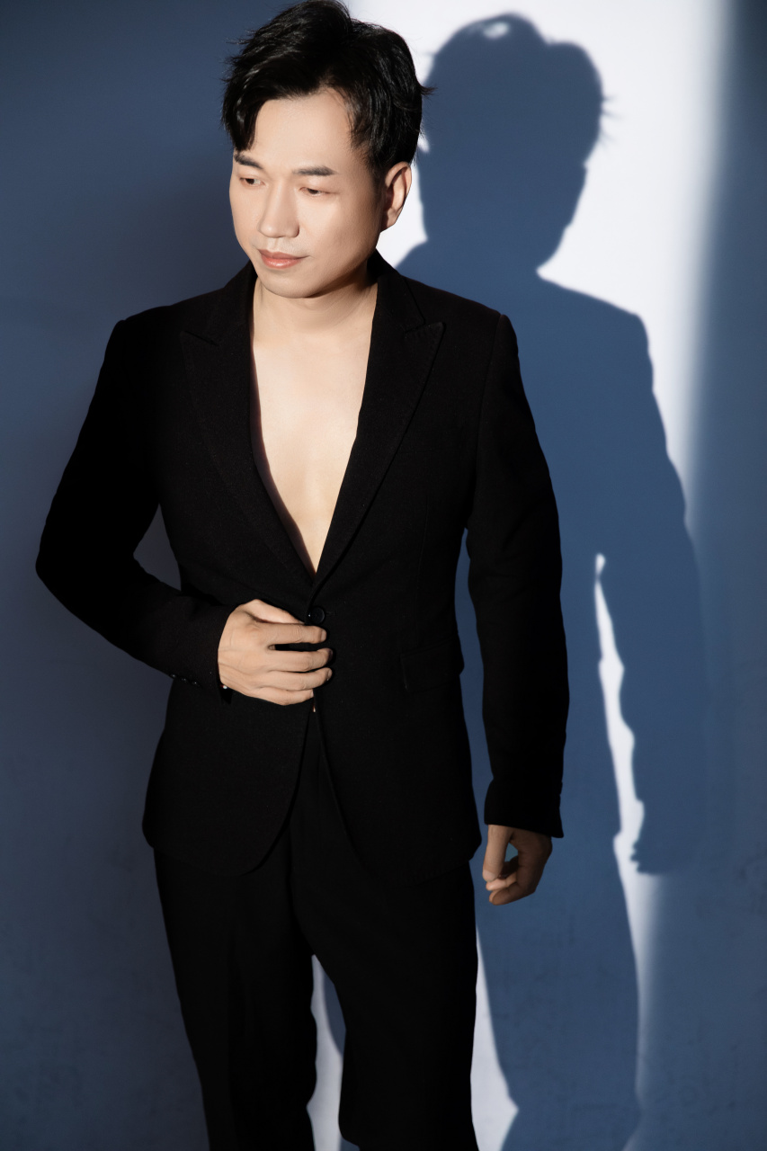 庄闲##庄闲写真##歌手庄闲# 新歌写真