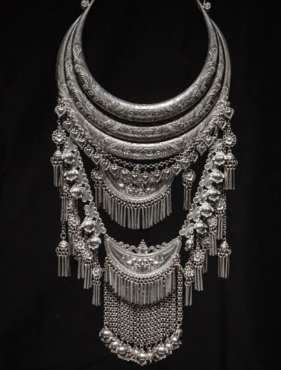 素材图-苗族银饰