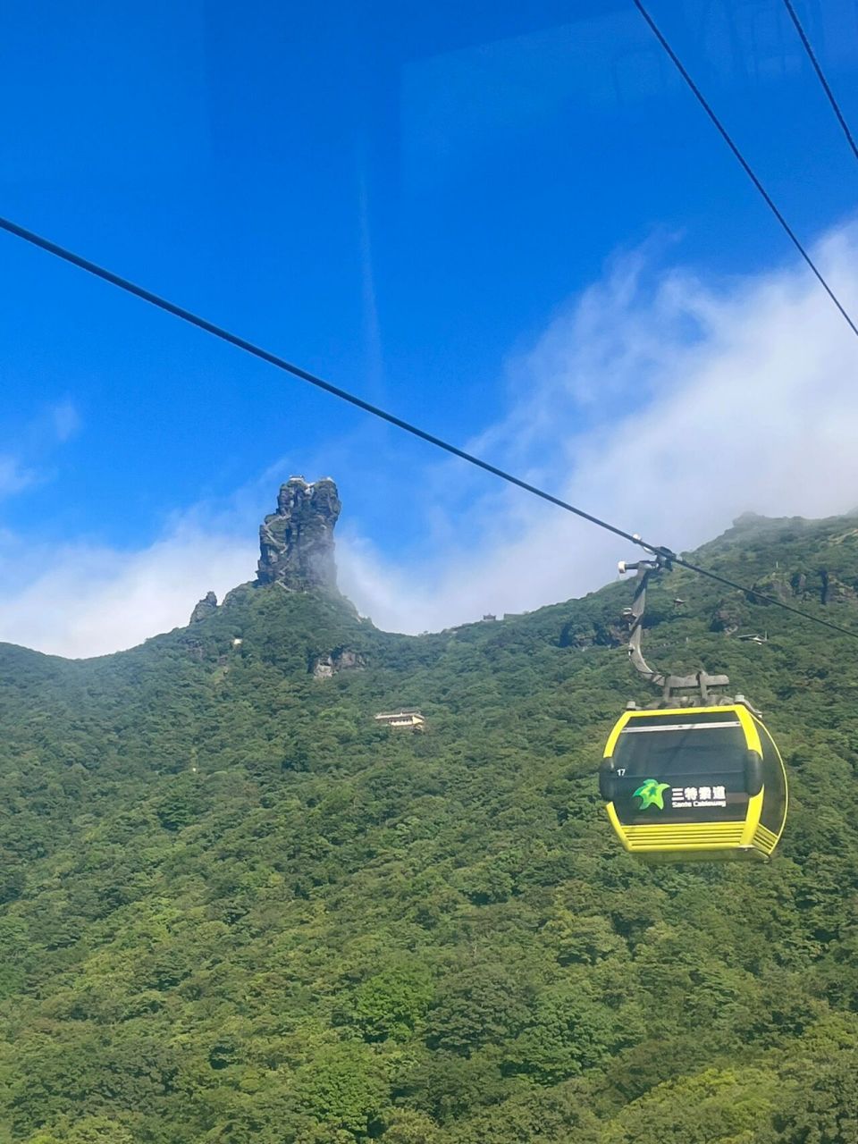 梵净山旅游攻略(看这一篇就够了)    天空之城梵净山,是中国十大避暑