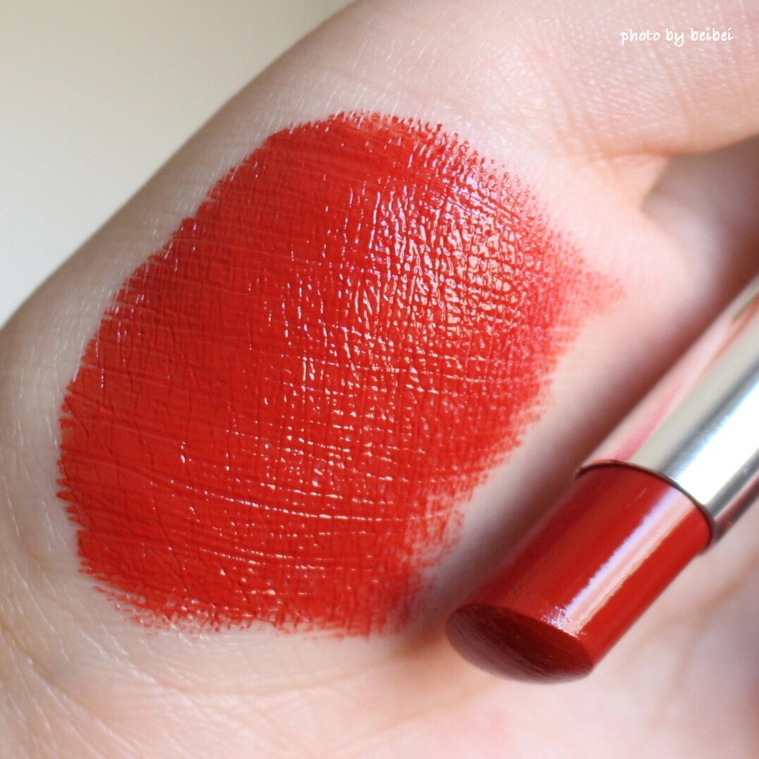 美爆的番茄橙色,dior黑管漆光新色847～ 847有点像一颗熟透的大番茄