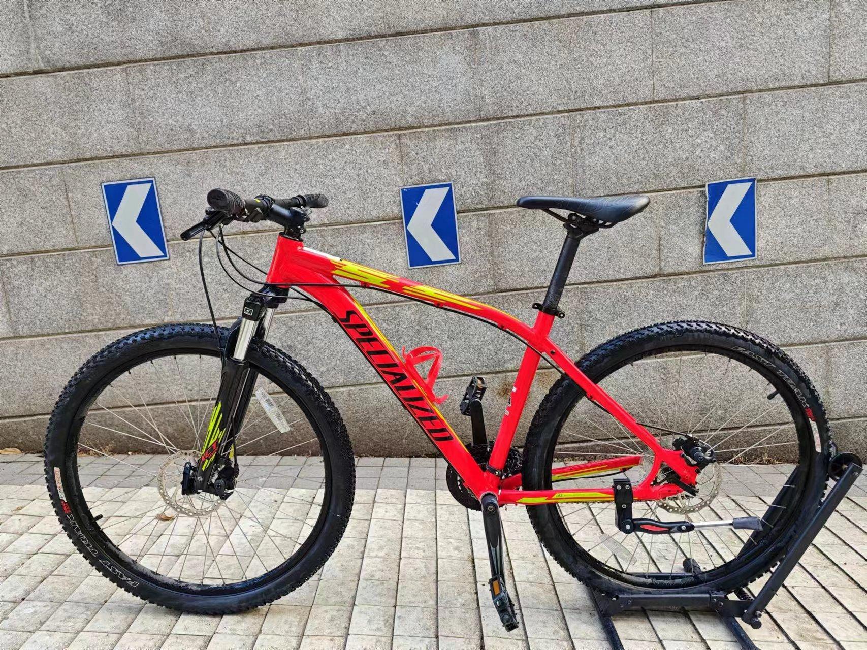 闪电pitch 650b 超轻铝合金车架 异形设计  24速禧玛诺变速器 前后