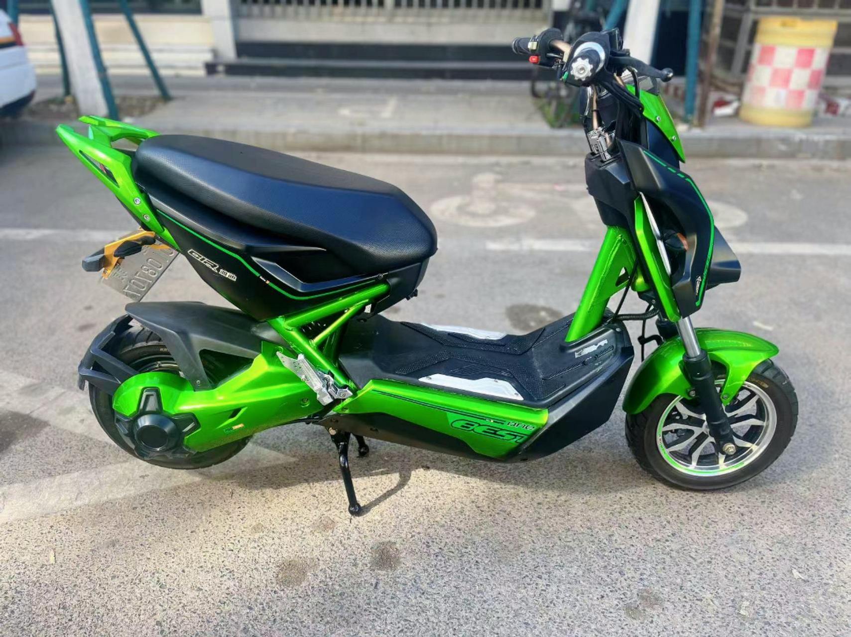 极品雅迪战警上95.