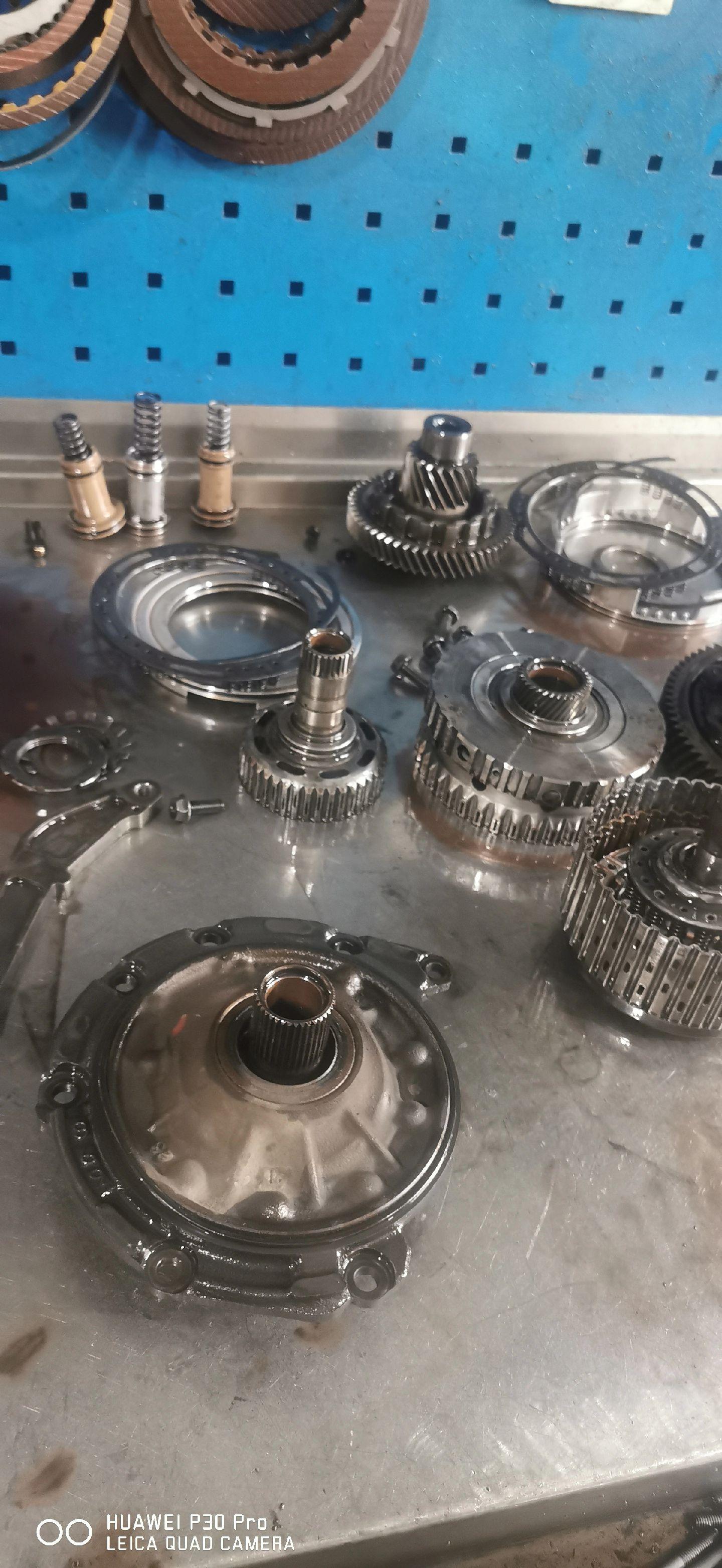 2006款丰田花冠1.8  at  4速 u340e/爱信变速箱:不走车,正在维修中