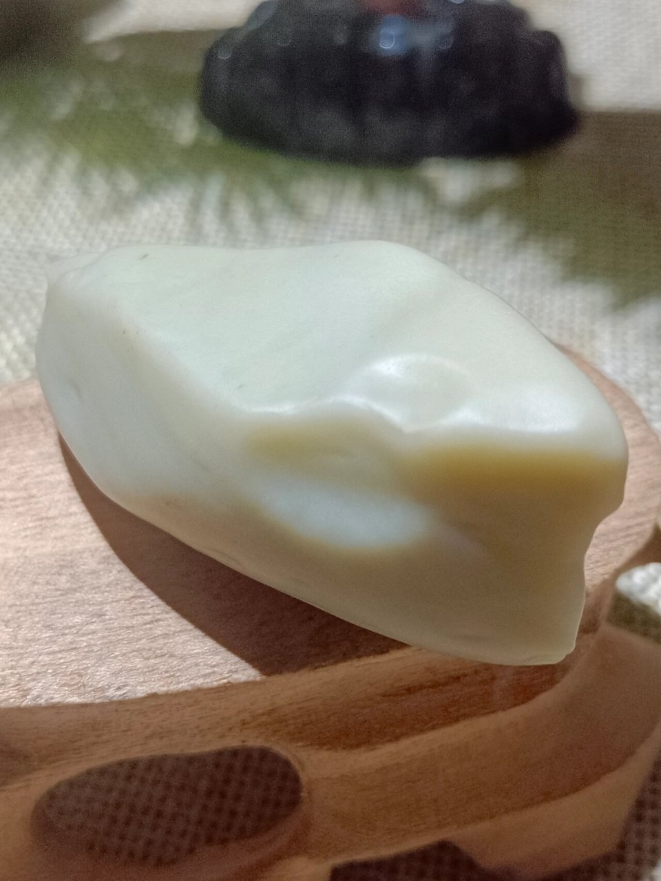 这都不算是玉化,什么样的才算是真正的玉化 乌尔禾戈壁滩上的地表料泥