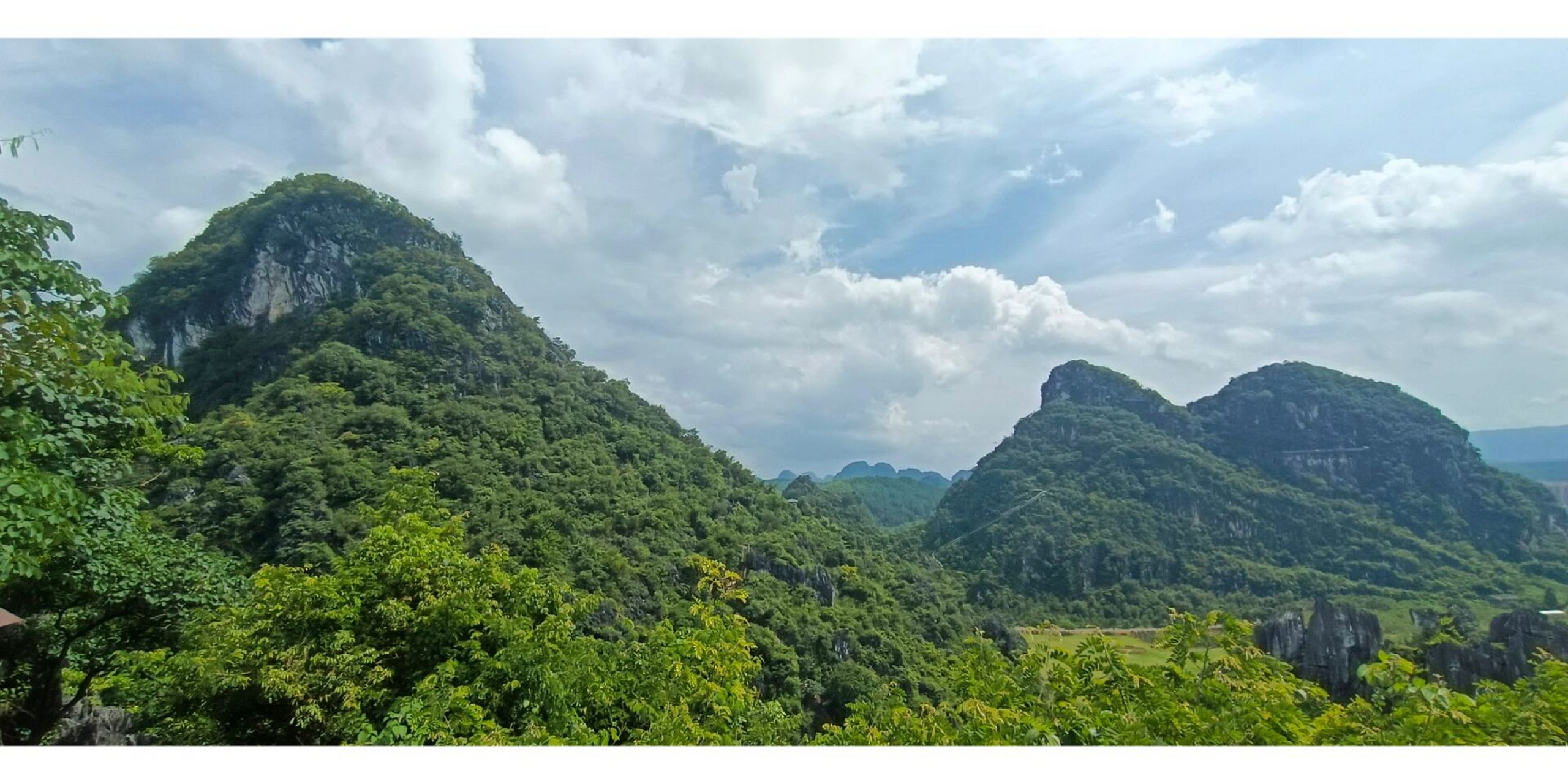 "广东小桂林"——阳春市春湾风景区                阳春国家地质公园