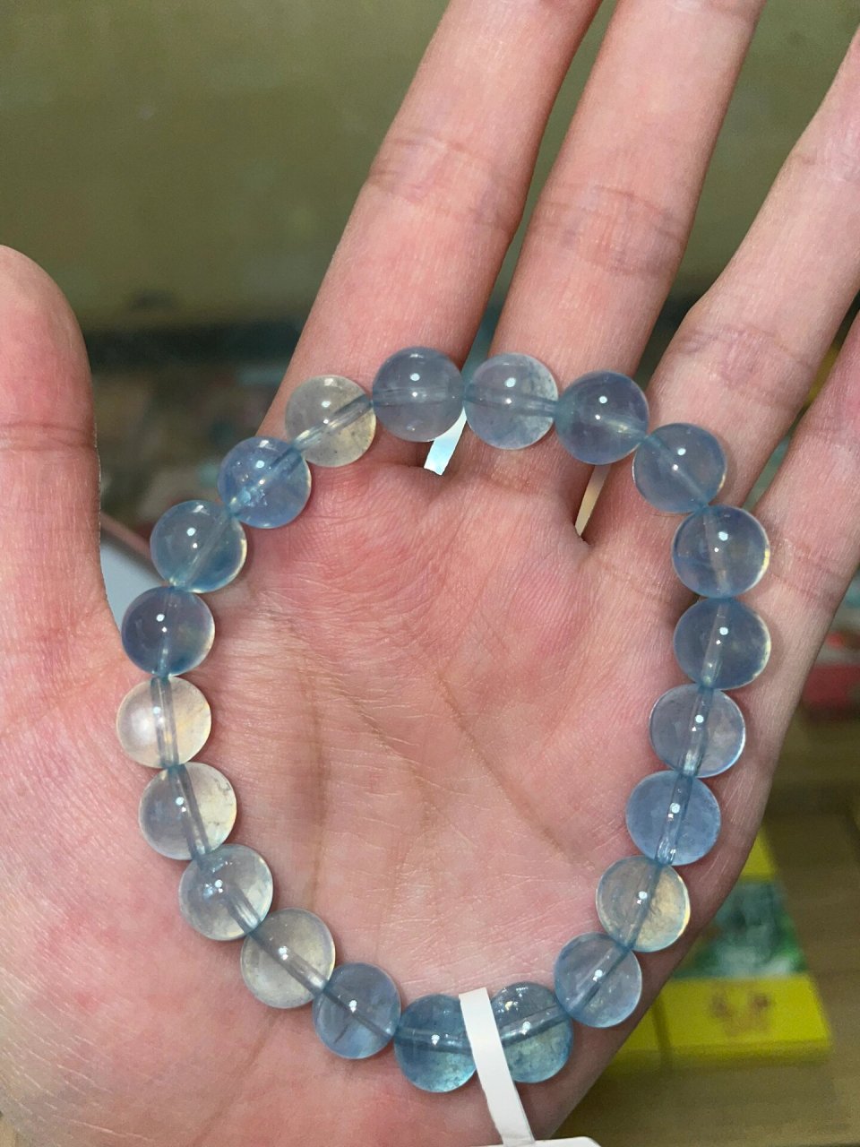 海蓝宝怎么看注胶啊 感觉好像不是很好的样子,留不留呢.