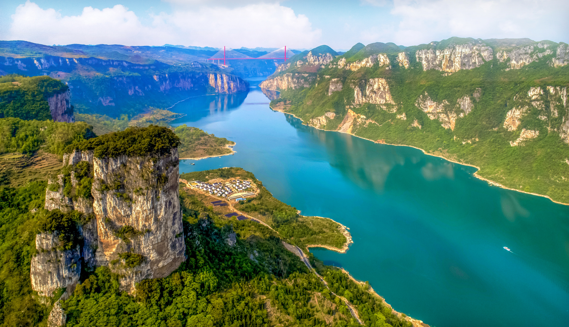 高考结束最想去的避暑胜地#千里乌江百里画廊,美轮美奂!