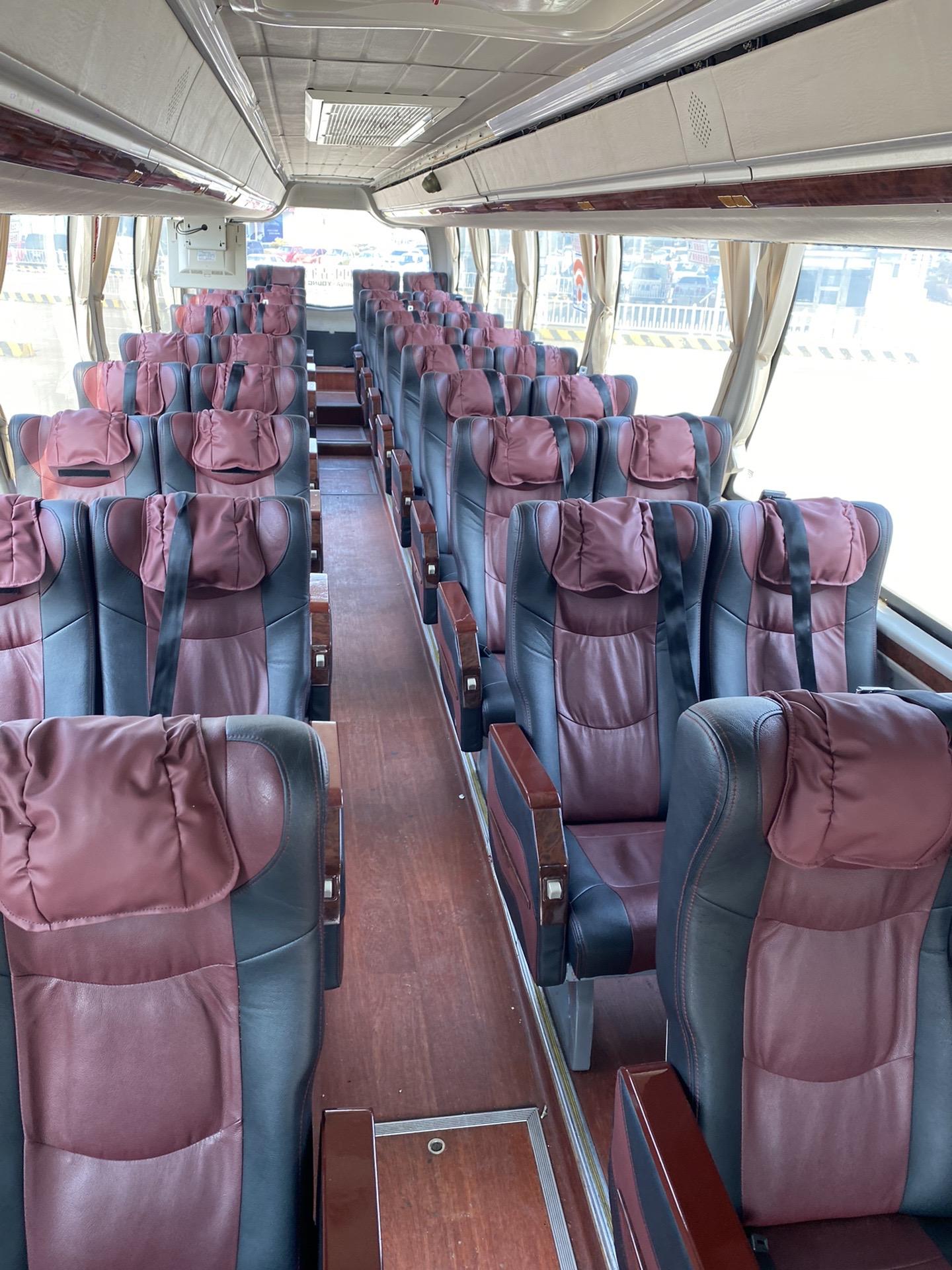 青年客车39座2 2半卧