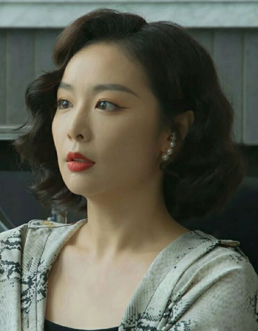 陈舒婷《狂飙》里的酷女子真的超有魅力 我们看到《狂飙》中的陈舒婷