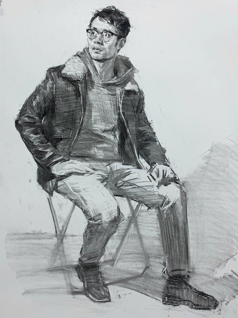 1.5小时四开男青年素描全身像示范及步骤图