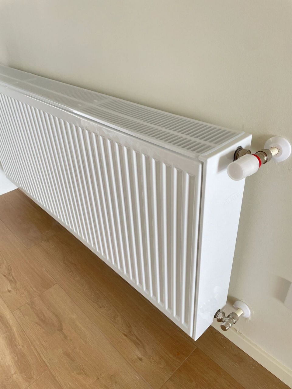 快来看呀,我的暖气片防尘罩隐形啦!