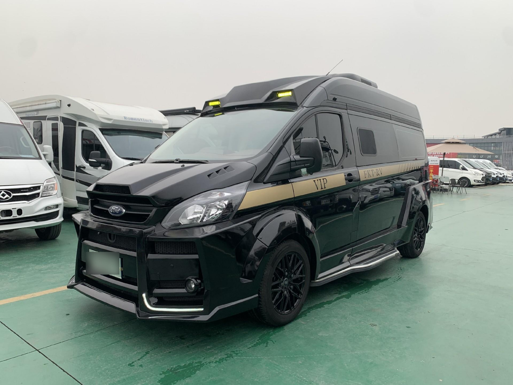 21年6月上牌,福客特二代黑骑士商旅房车,安全行驶2.4号万公里.