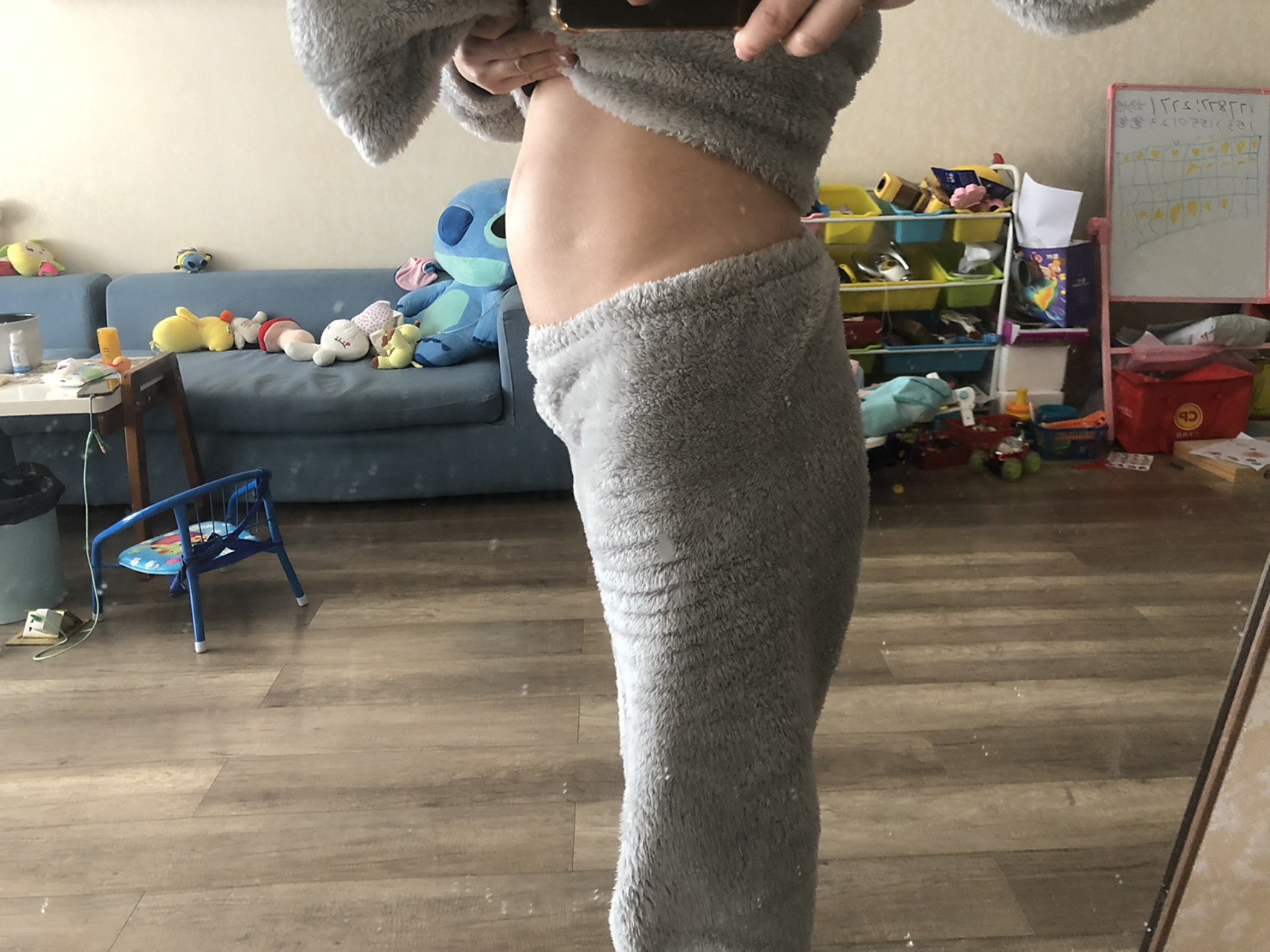 你怀孕4个多月的肚子有多大 之前才2.