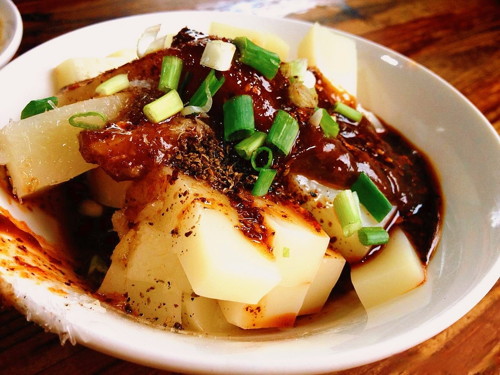 重庆人传统的三大件:凉粉,凉面,卤菜.