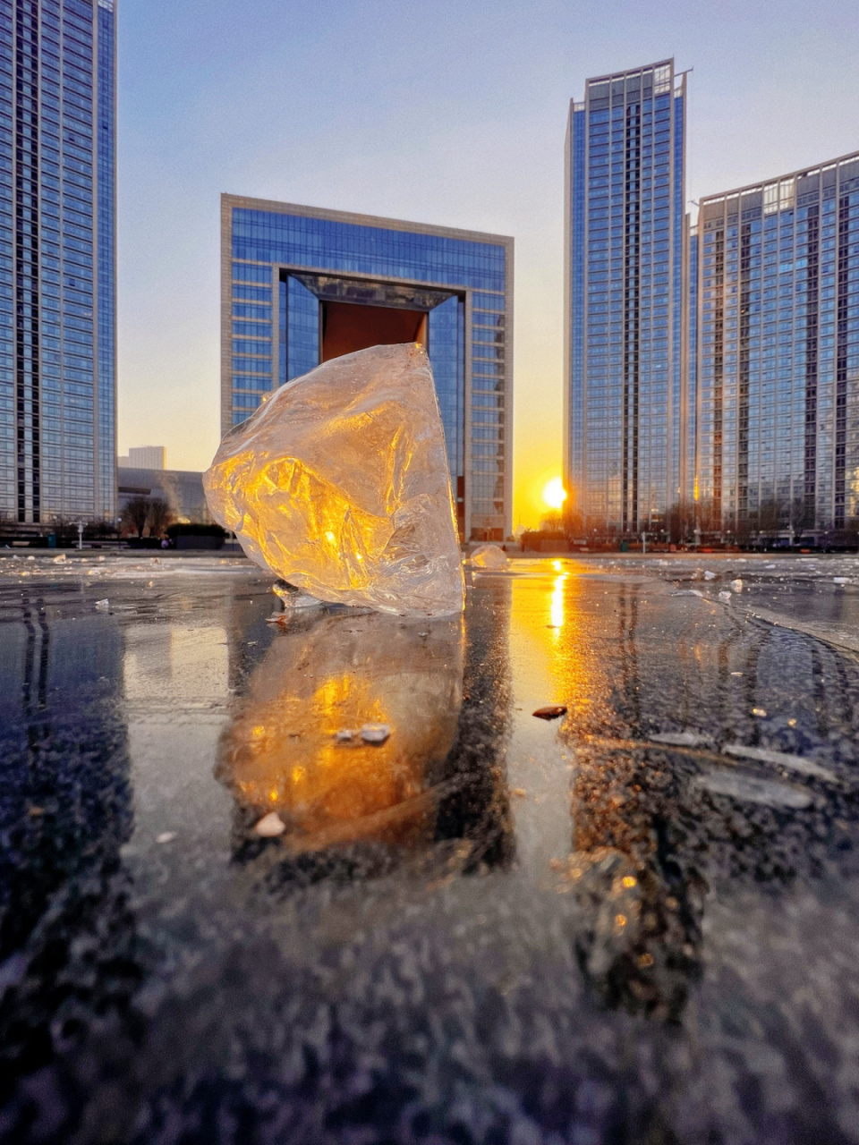 天津的海河|绵延数公里的免费冰场 天津的海河可以滑冰啦,冬天室外