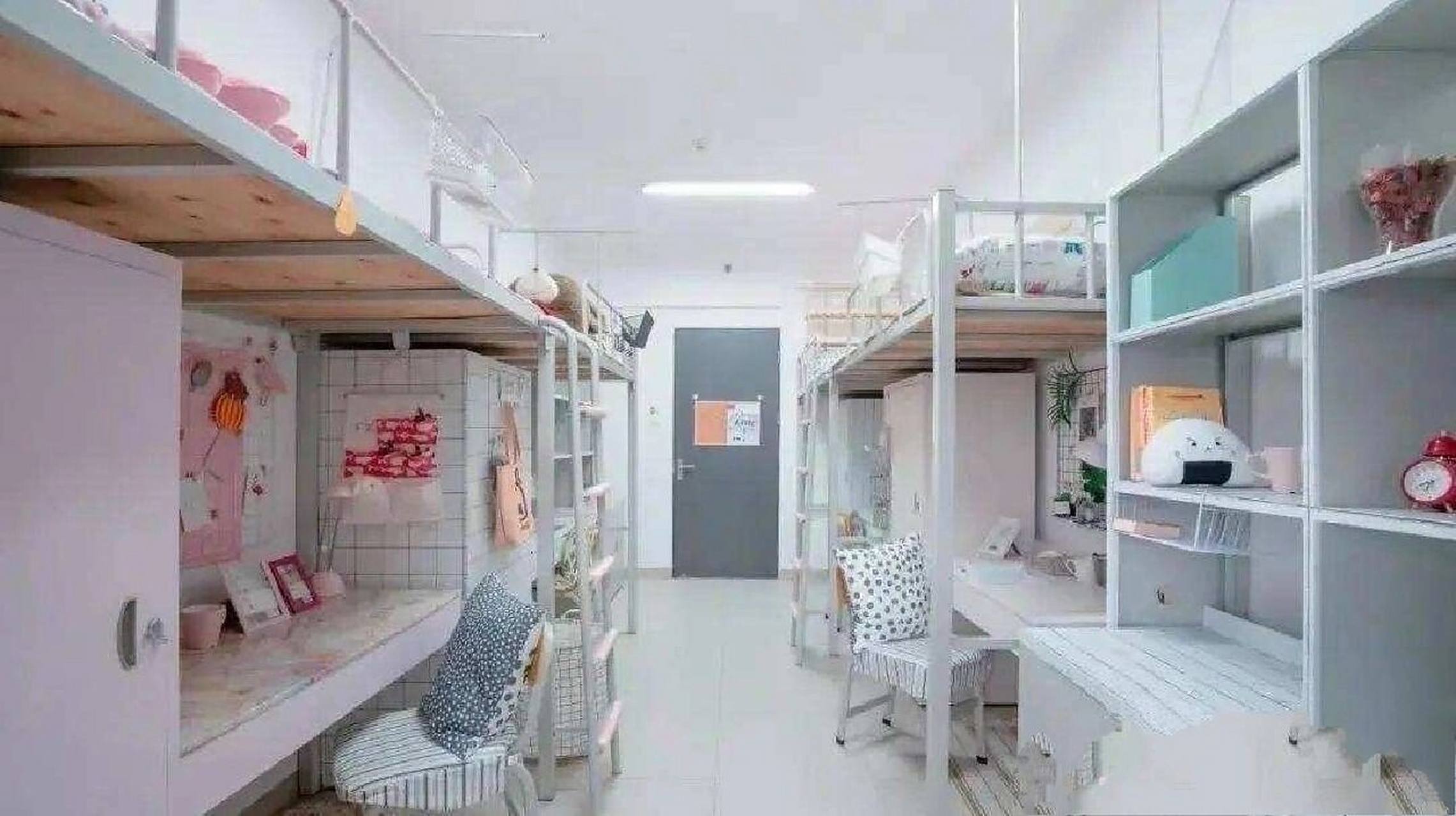 沈阳师范大学宿舍一览   各学院生活区分布 第一生活区:南区 数院