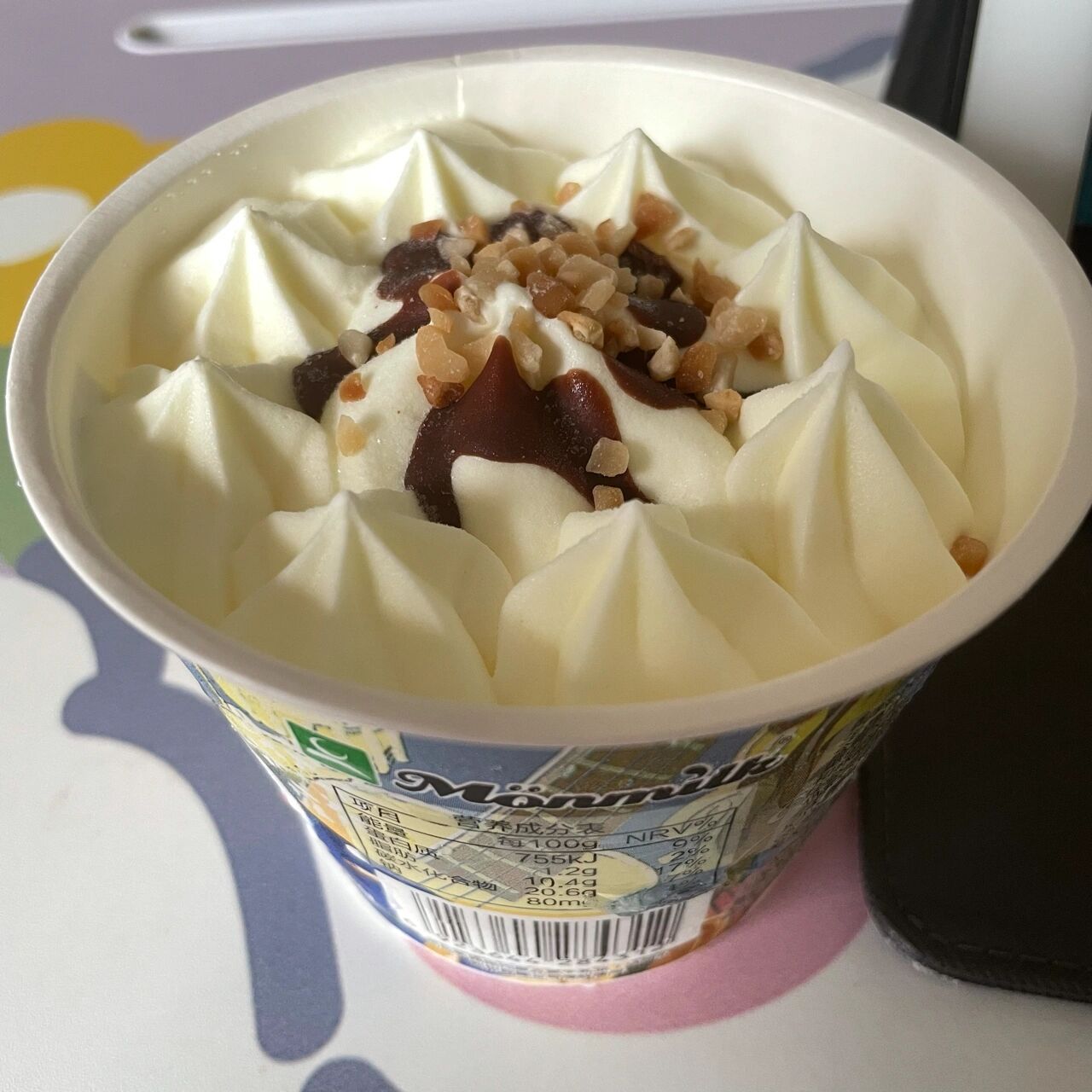 热量测评 | 蒙牛香雪杯 97每100g能量755kj  热量180.