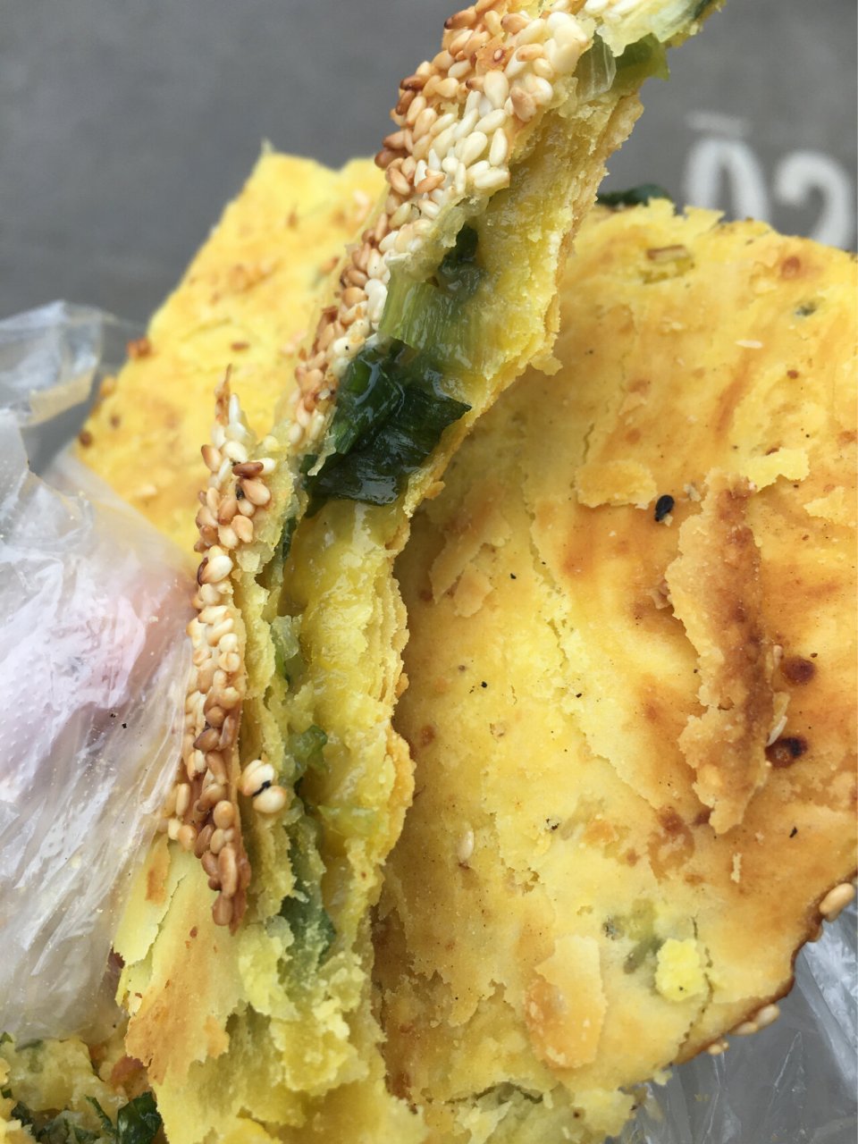 刚出炉的简直绝了! 兴化特色龙虎斗烧饼.