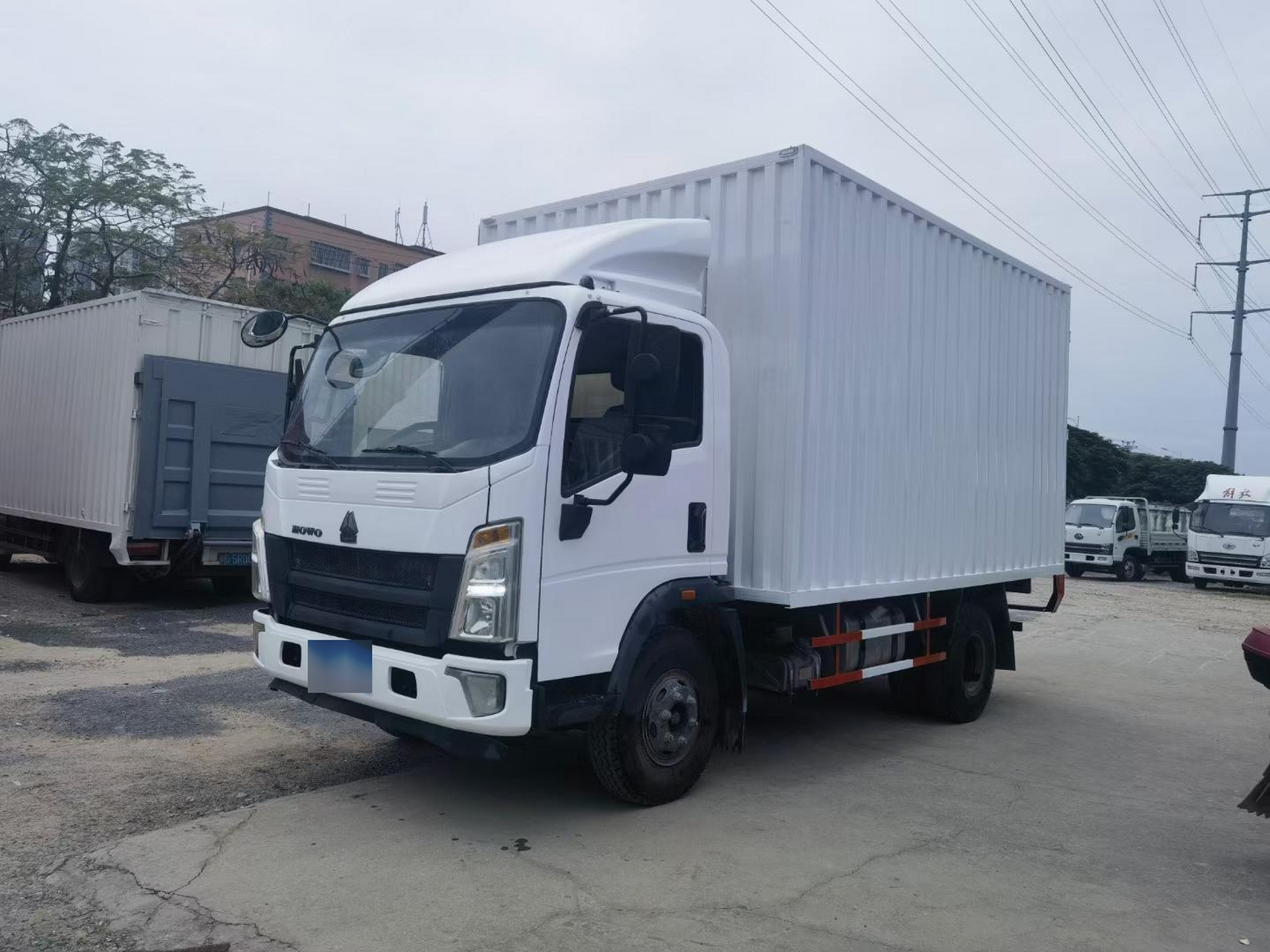 刚到21年5月豪沃统帅,德国曼3.8排量,160马力,内宽2.45长4.