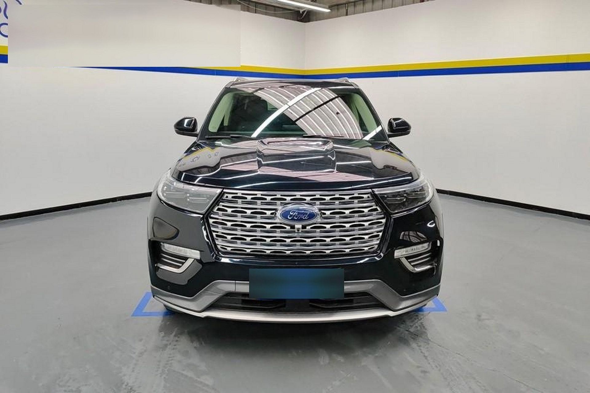 福特 福特探险者 2020款 ecoboost 285 四驱钛金版 7座 2021年上牌 7.