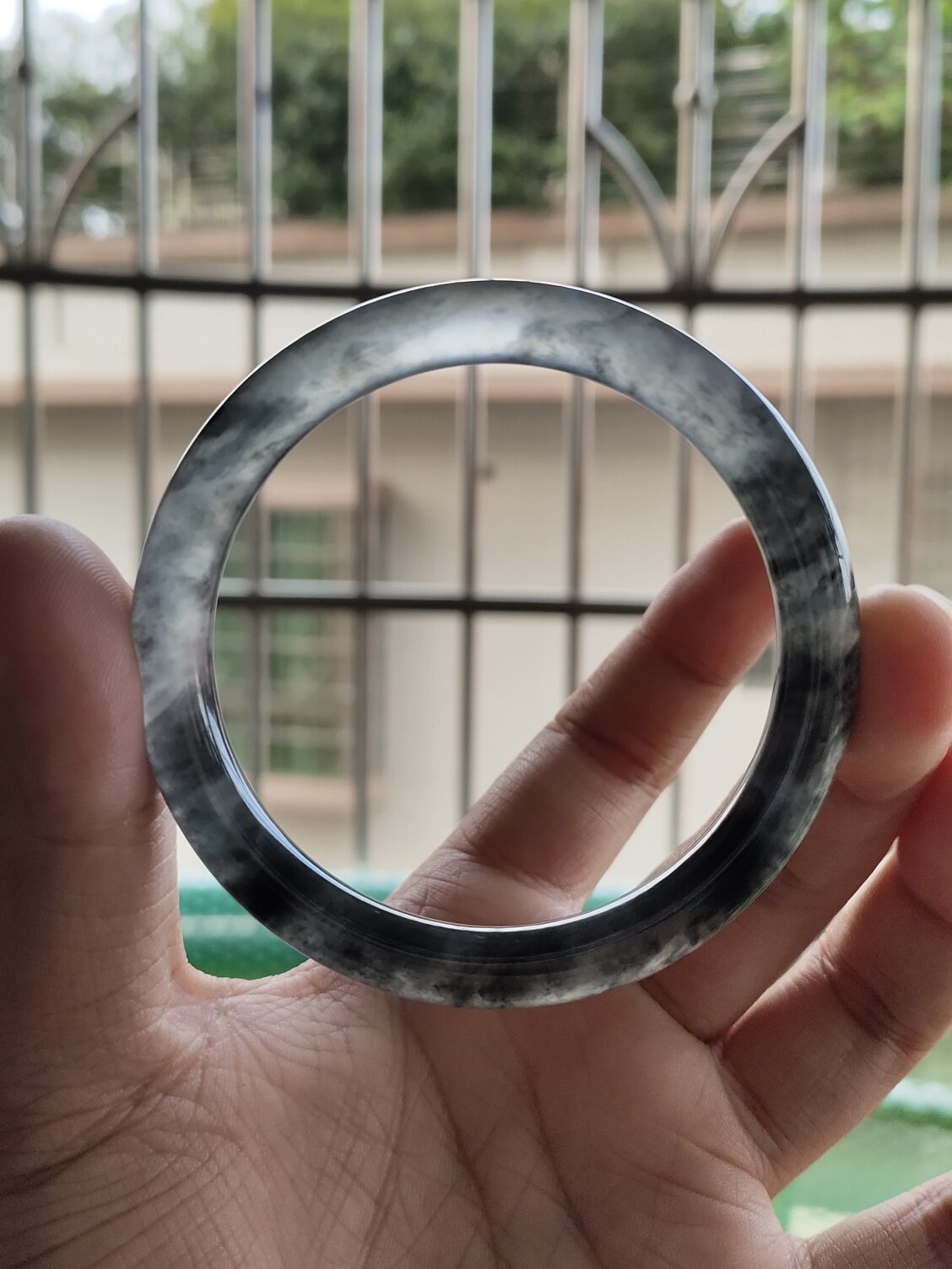 翡翠黑冰乌鸡手镯