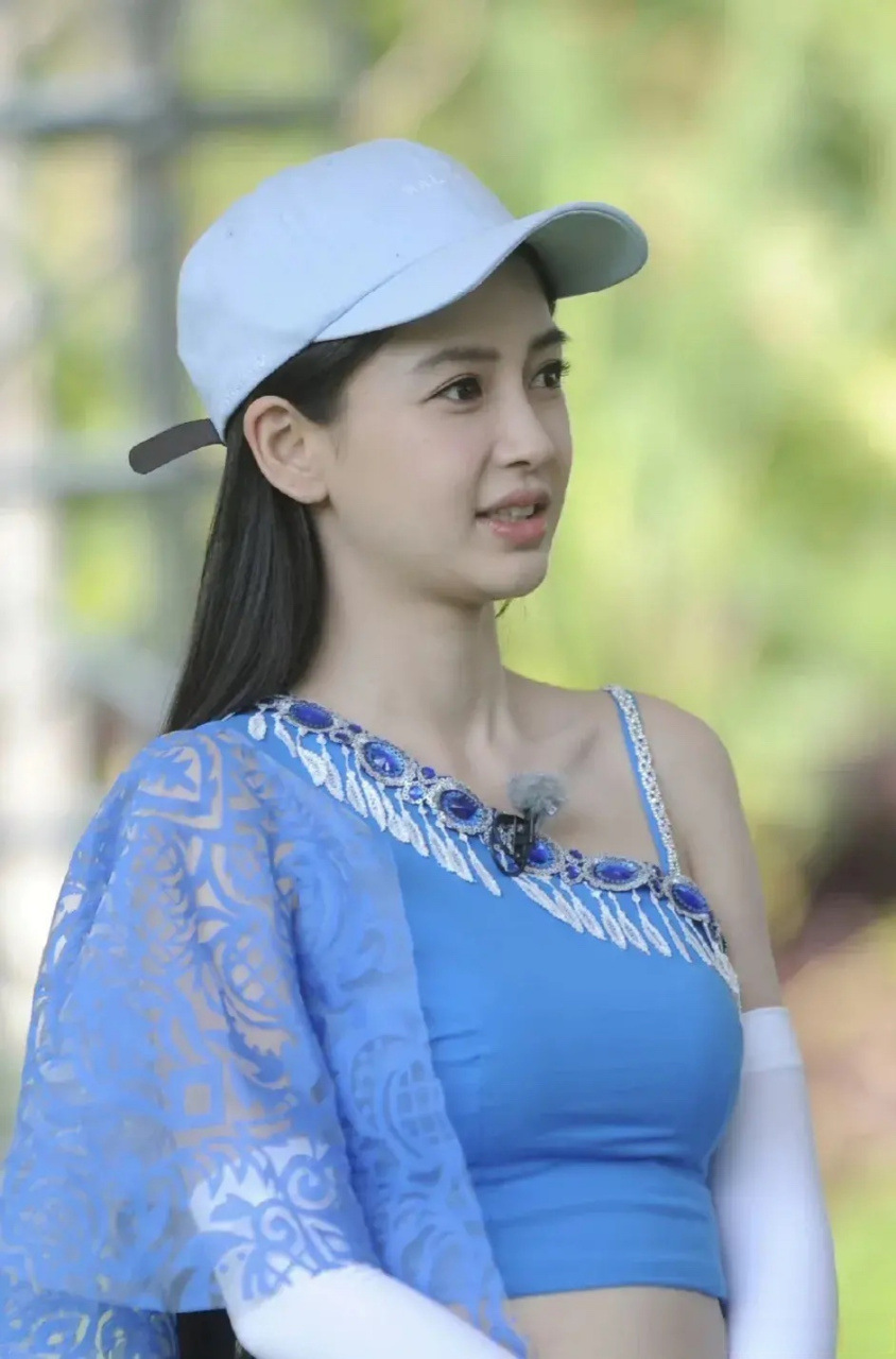 angelababy跑男第一季,这时候的颜值真的好嫩好水灵,从跑男第一季就