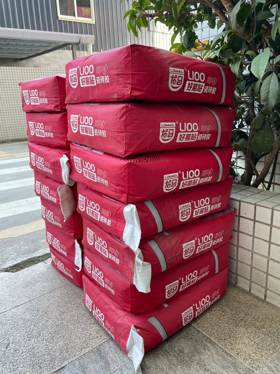 龙马瓷砖胶大家有用过吗?