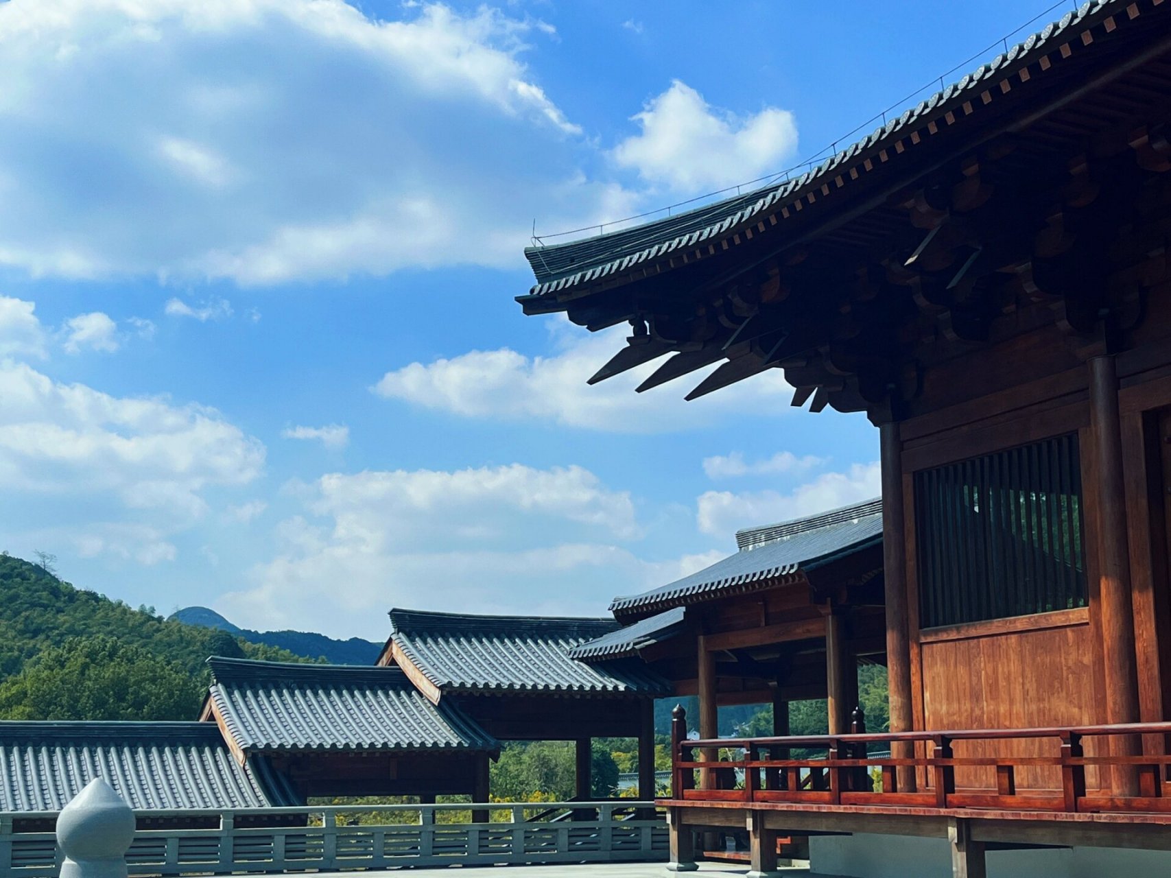 九龙湖风景区香山教寺 九龙湖风景区来了好多次,竟然一直没发现有这么