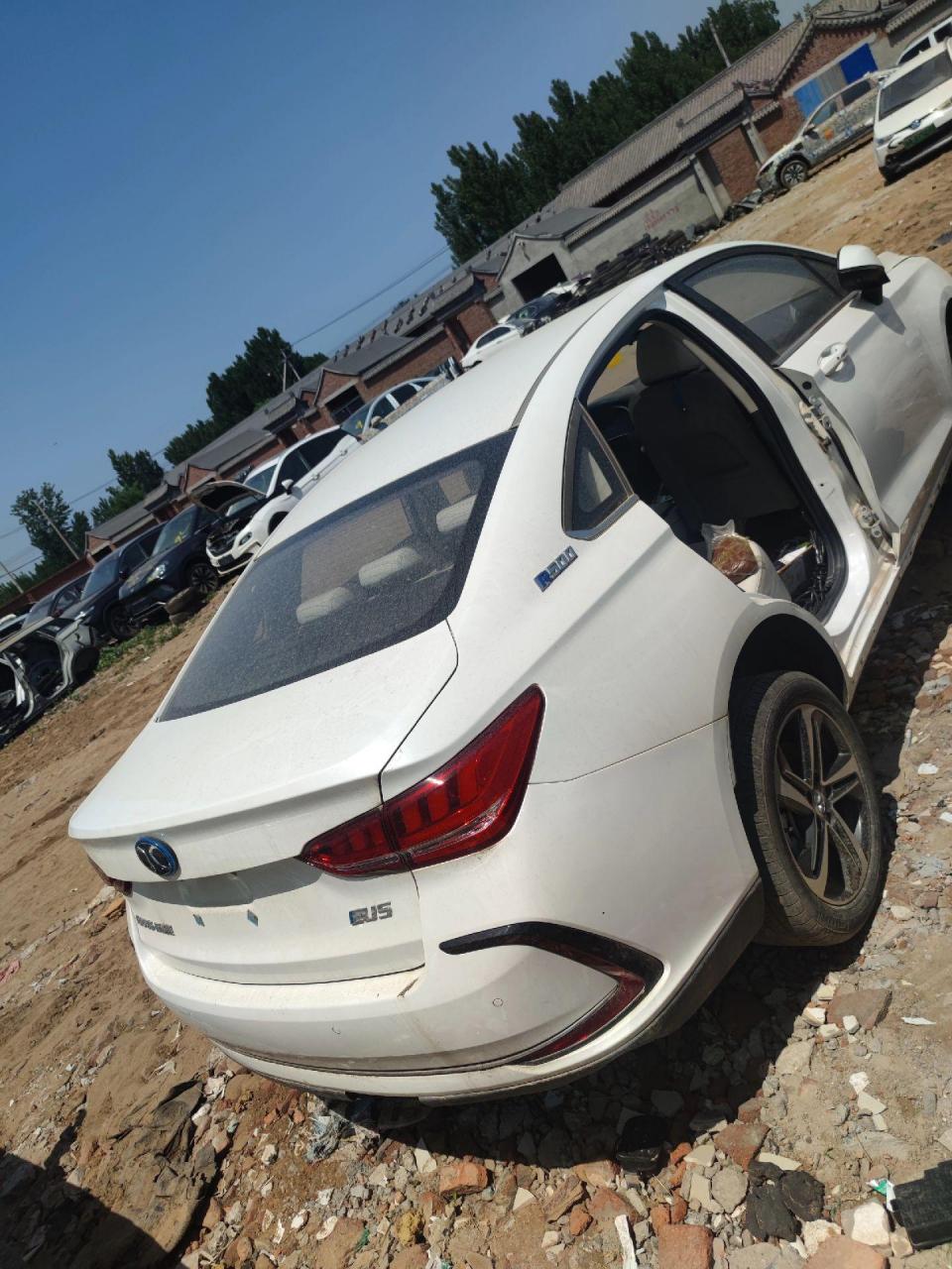 北京汽车配件. 北汽绅宝新能源eu5 吉普bj40 bj40l.