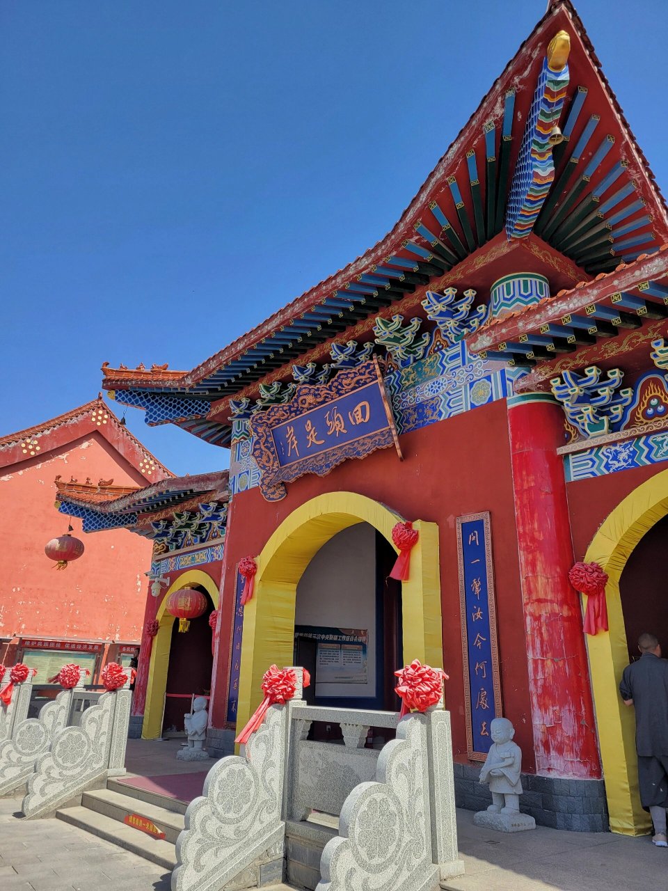乌鲁木齐县法明寺 如果你觉得市里的寺太商业,那就来这里吧.