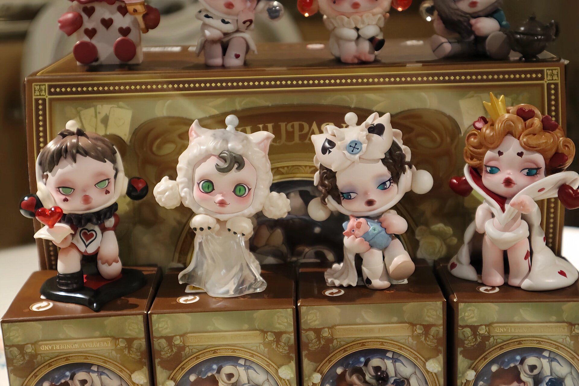 泡泡玛特sp平日奇境(全家福77单个展示图) 喜欢这个sp的这个系列 超