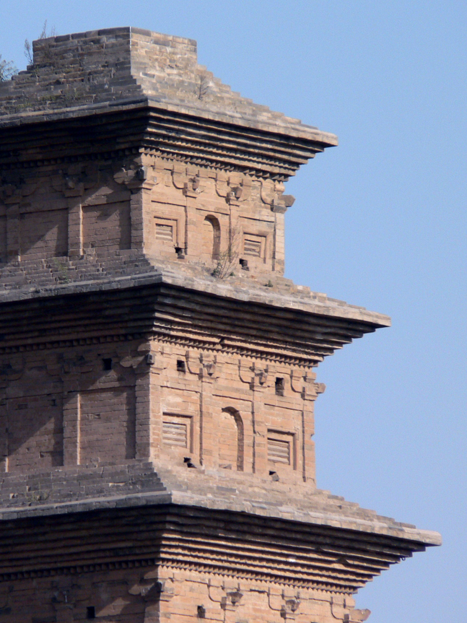 山西临猗妙道寺双塔旧影 妙道寺双塔在山西运城市临猗县双塔北路东侧
