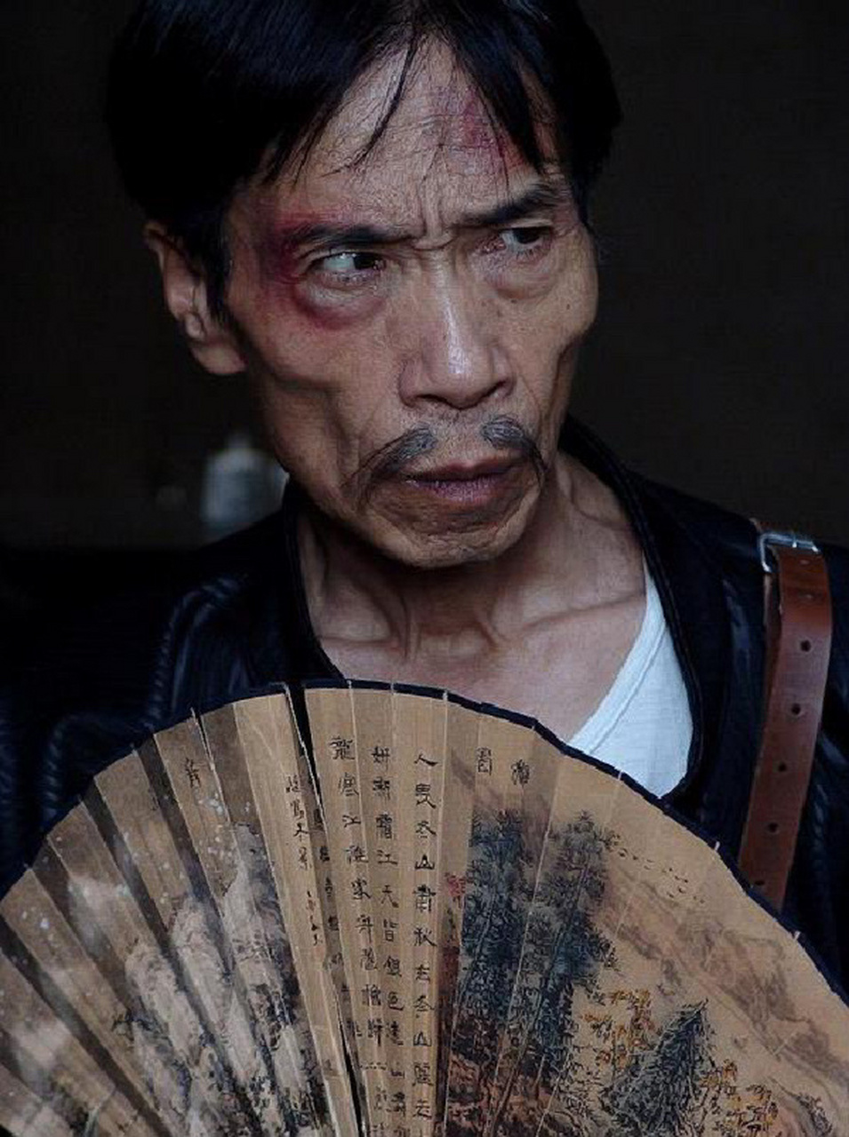 华语经典角色:贾队长  颜冠英老师饰演的贾队长.