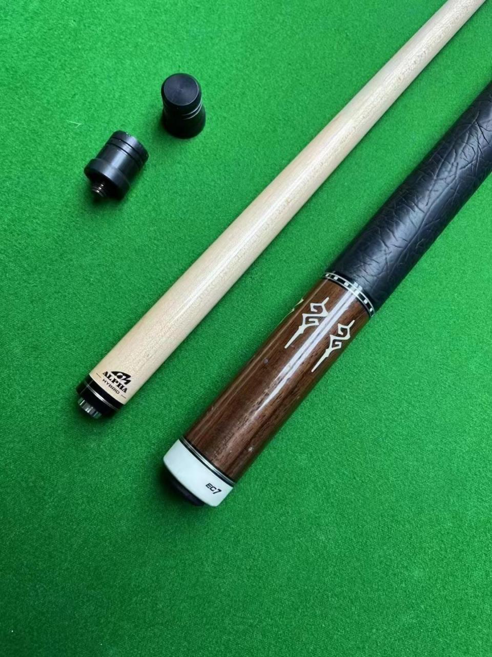 美兹ec7配混三前节,直度好,打感好,成色尚可,漆面小磕碰多,大轮边缘小