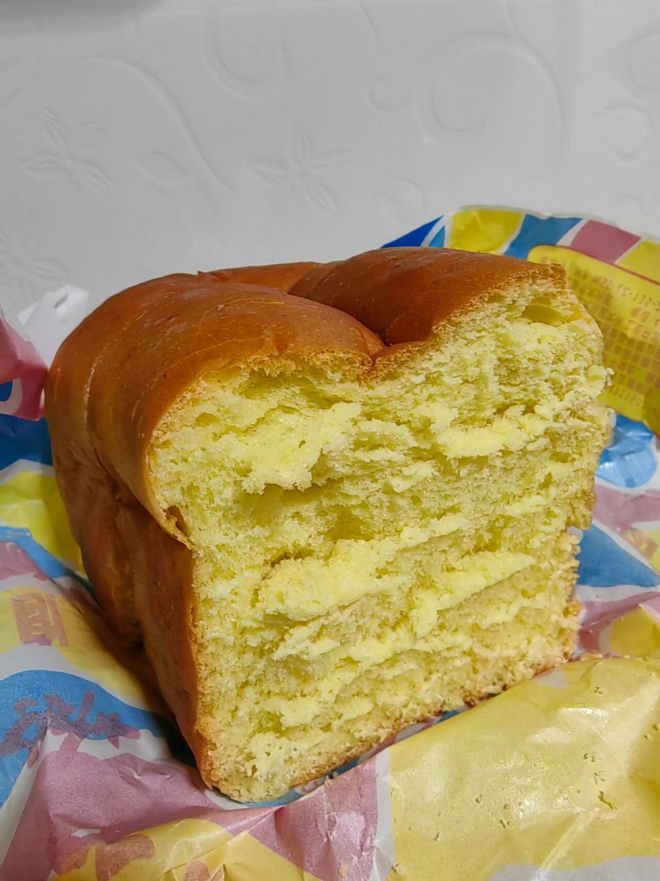 百年义利的蜡纸维生素面包果然更好吃 之前知道义利招牌面包有蜡纸和