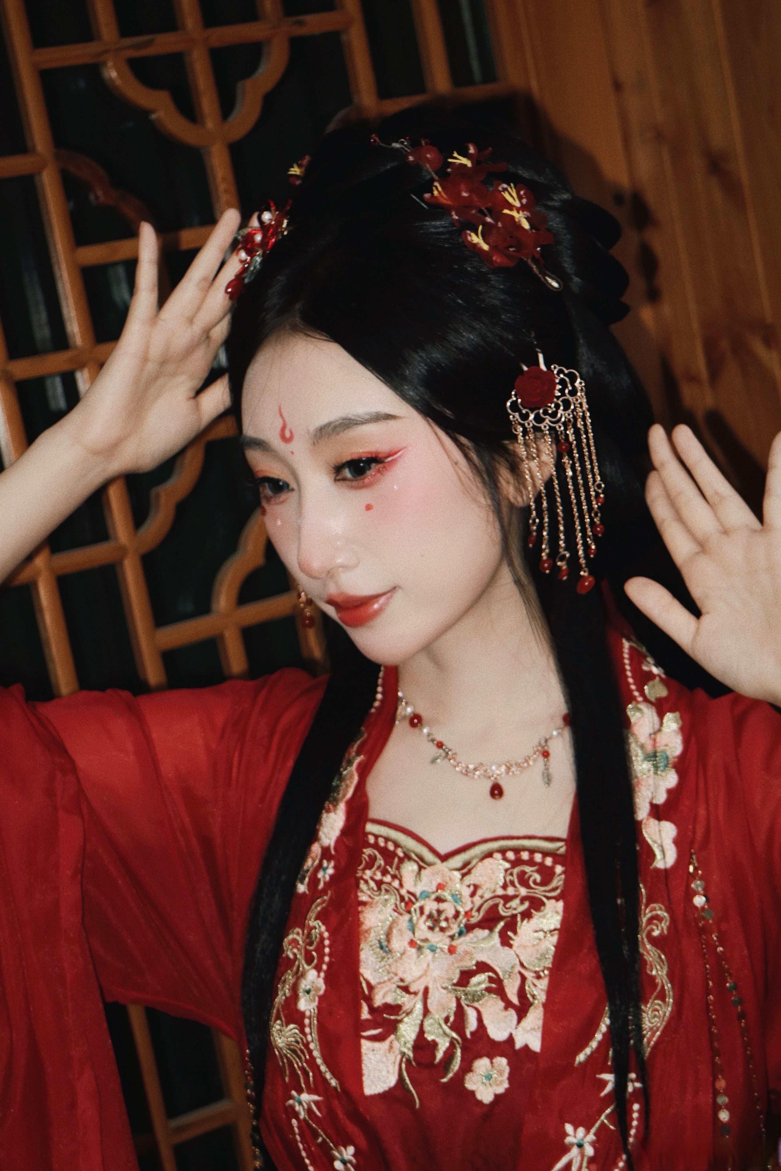 君官方工作室 不忘初心,寓君同行 让我们一起走在繁花盛开的路上吧