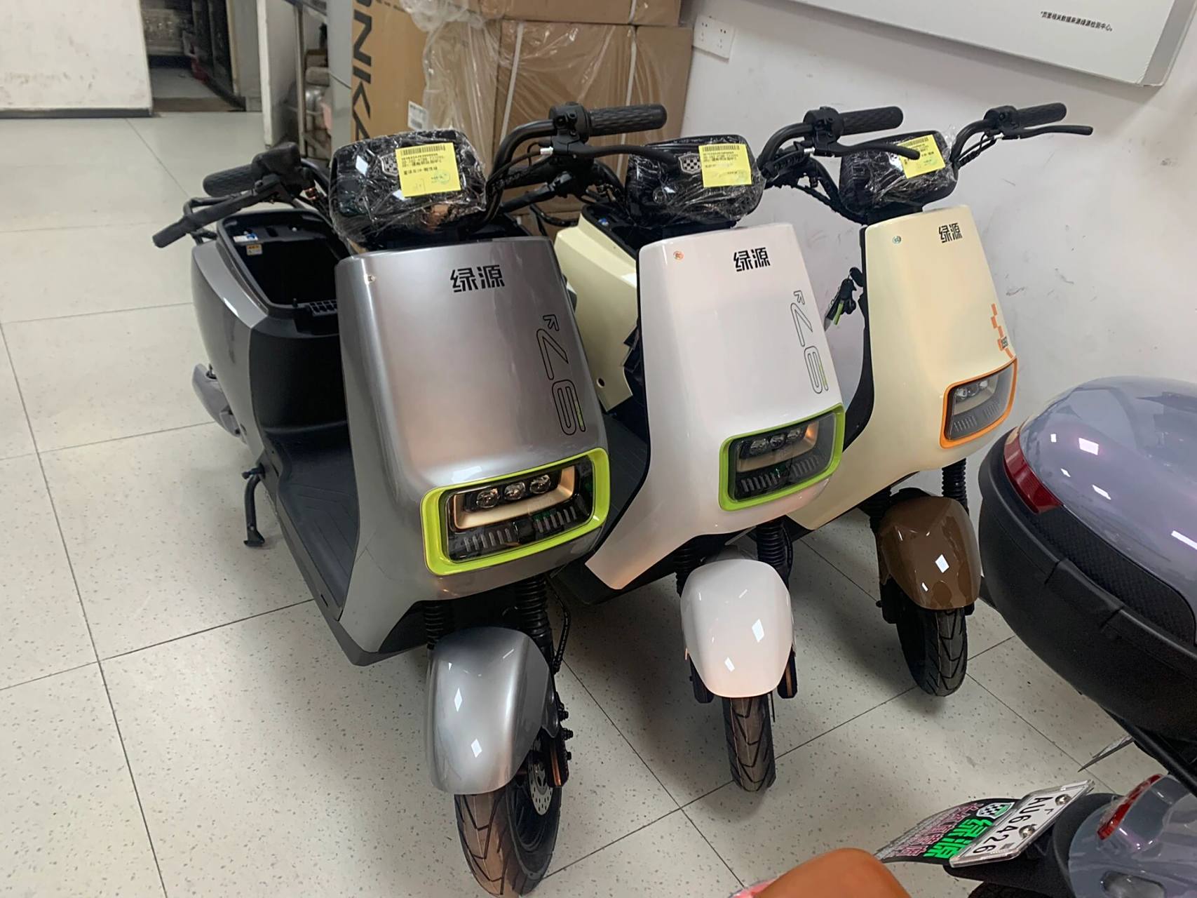 绿源电动车zg5厂家补贴到手价格2599 厂家补贴60v20ah大电池电动