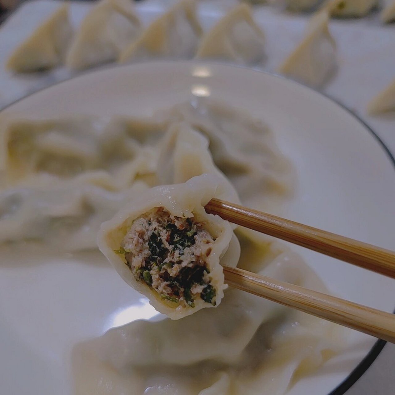 香菜牛肉馅饺子图片