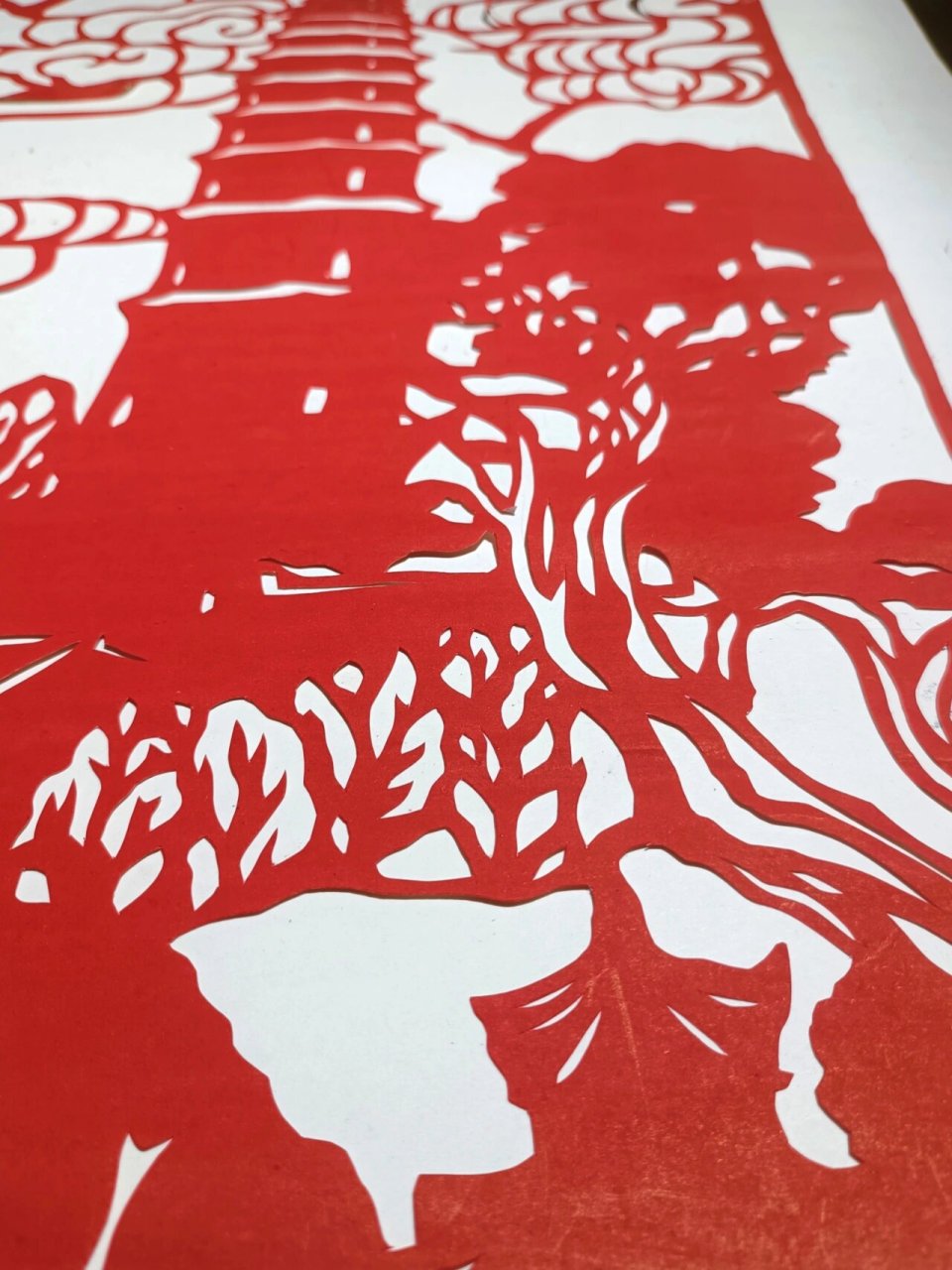 《塔》剪纸系列之三