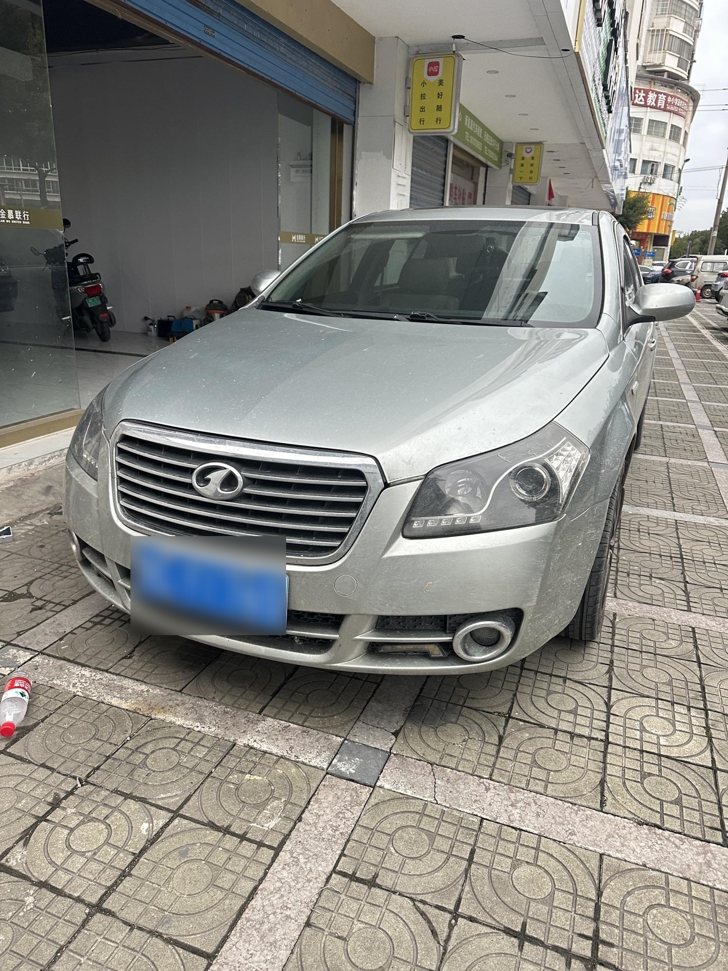 11年奔腾b70手动顶配,多功能方向盘,双电动座椅带后座电视机,马六的