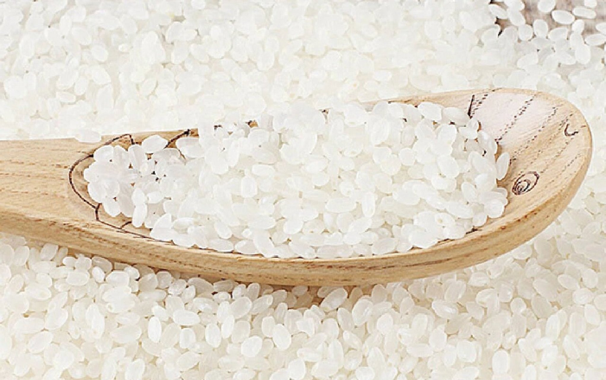 梗米的功效和营养价值 粳米中的蛋白质氨基酸的组成比较完全,人体容易