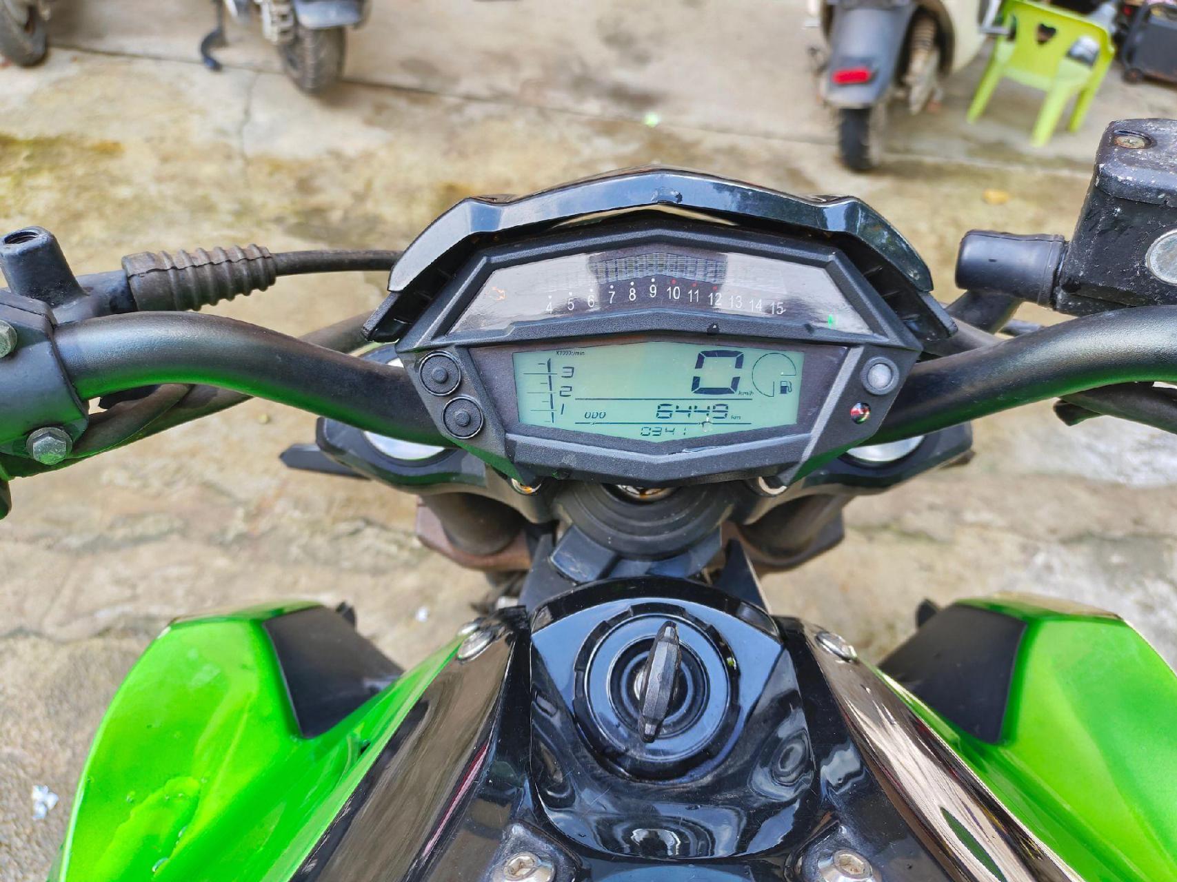 银本 大蟒蛇n19-排量400cc,成色如图,21年5月买的,,跑了6000多公里,有